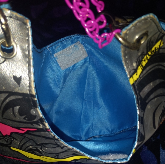 LAST CHANCE SALE ONLY $8 Metallic Monster High Purse w/Rhinestones blk & pink - Picture 5 of 10